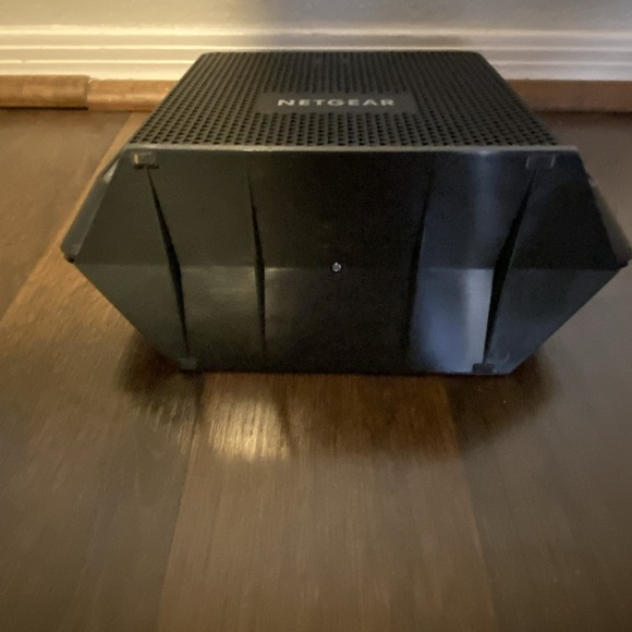 Netgear Nighthawk AC1900 WiFi Cable Modem Router C7000v2 Tested Works - Picture 7 of 7